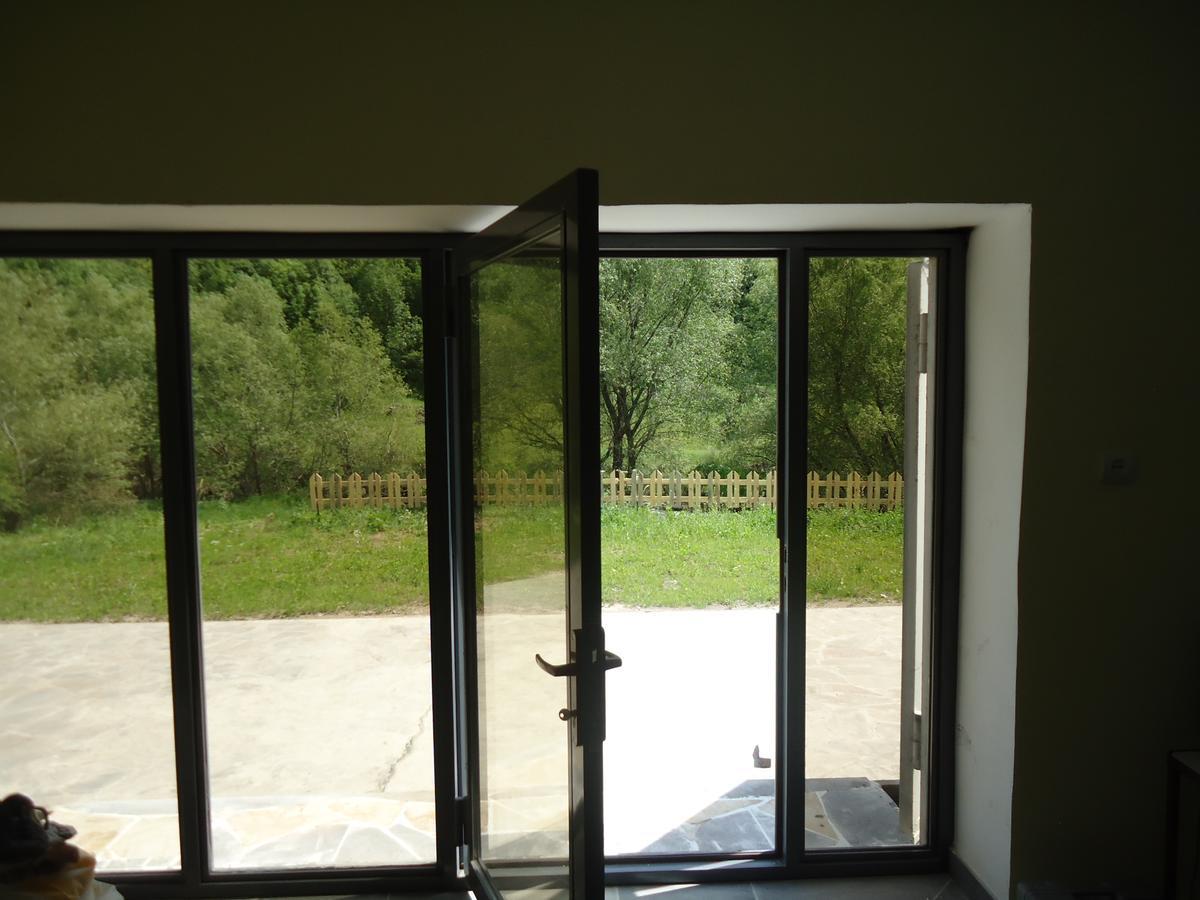 The River House Yeghegis Yekhegis Εξωτερικό φωτογραφία