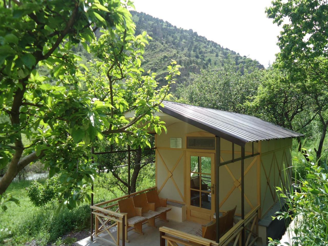 The River House Yeghegis Yekhegis Εξωτερικό φωτογραφία